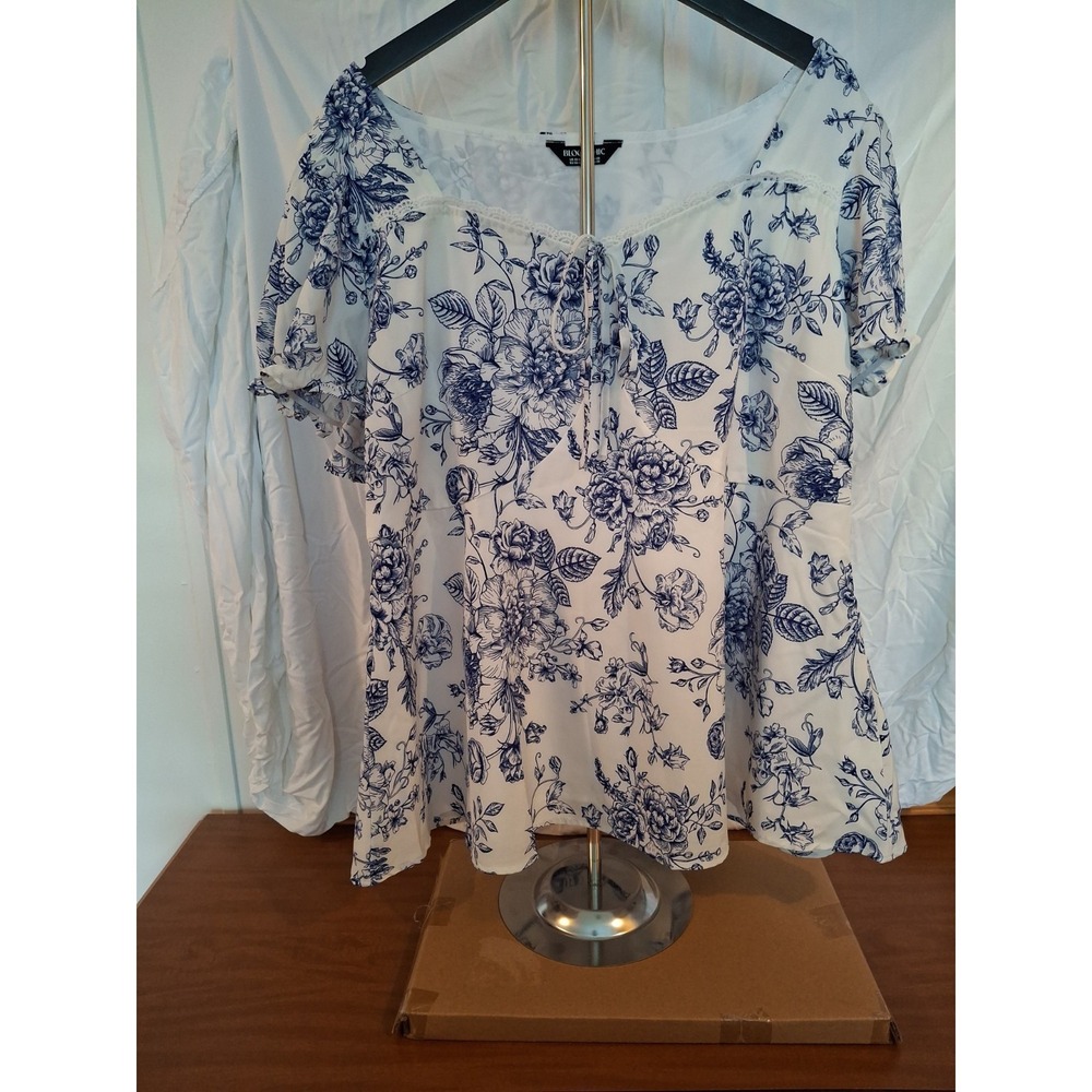 Bloomchic Blue And White Floral A-Line Top W/ Lace Trim And Elastic Sleeve. 3X